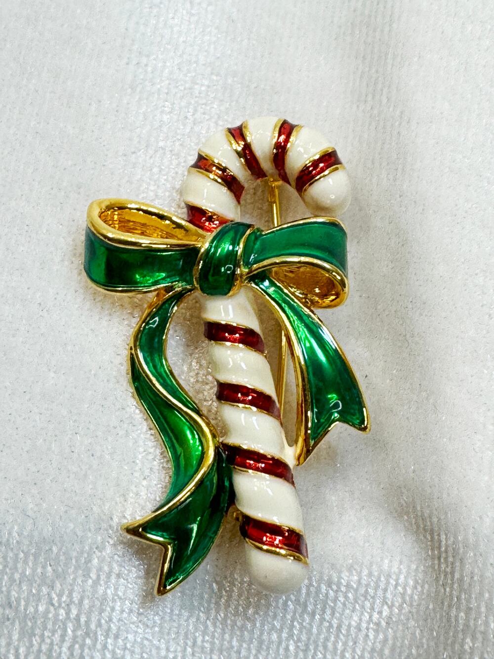 Vintage Enamel Christmas Candy Cane Brooch Pin Bow Holiday Jewelry 1.5" CP188